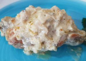 Tender chicken in a creamy sauce: cook according to a step by step recipe with a photo.