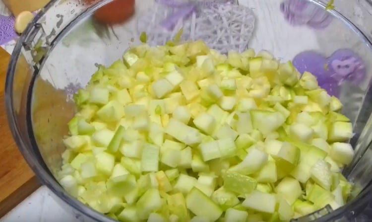 Dice the zucchini.