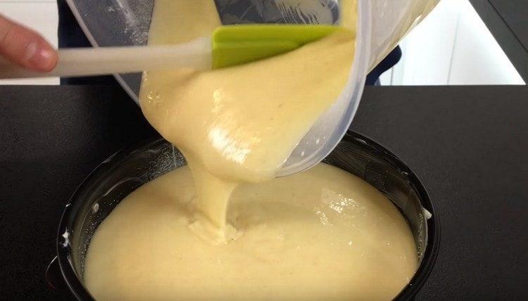 Pour the dough into a mold and send it to the oven.