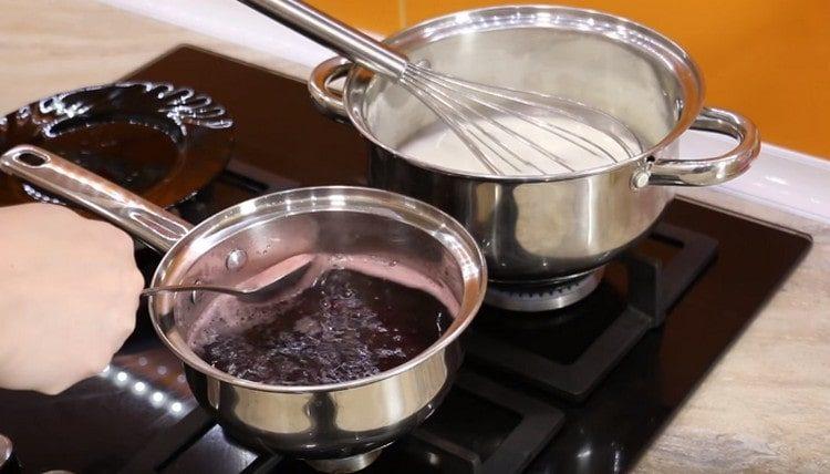 After boiling, remove the foam from the syrup.