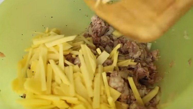 Add the potatoes to the filling and mix.