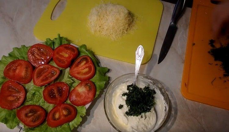 Add chopped dill to mayonnaise with garlic and mix.