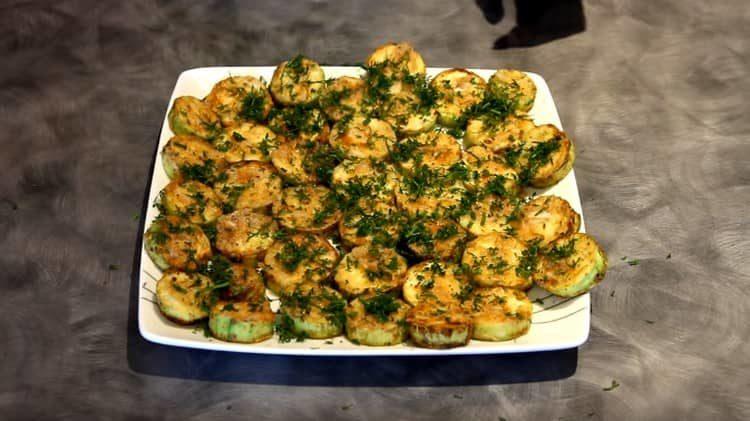 As you go, zucchini can be cooked quickly and deliciously with this recipe.