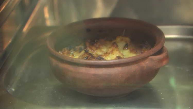 send dishes to the oven