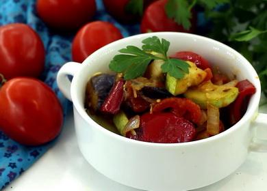 Steamed vegetables with eggplant  and zucchini