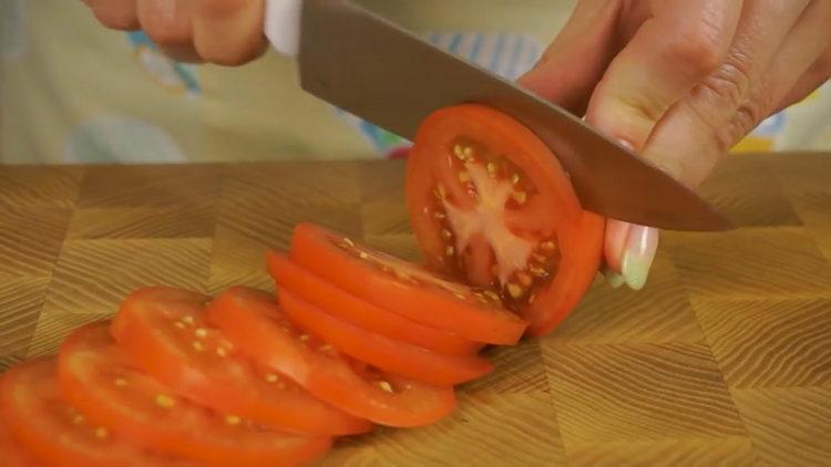 chop tomatoes