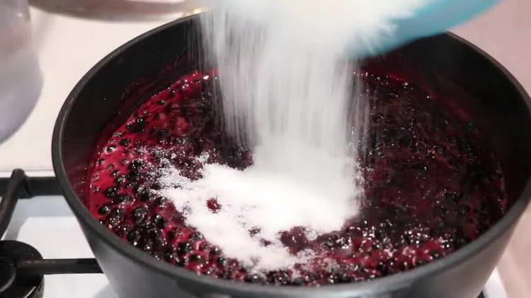 add sugar to the pan