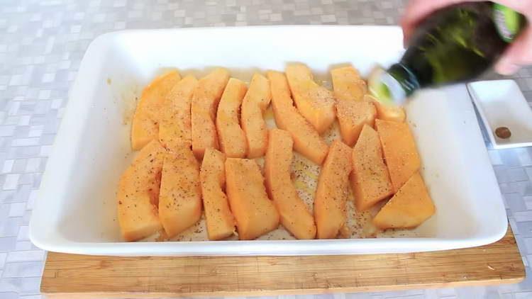 spray the pumpkin with oil