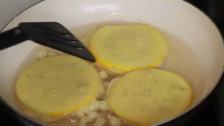 fry zucchini in batter