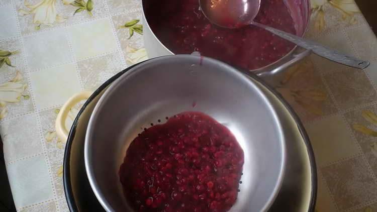 put the viburnum on a colander