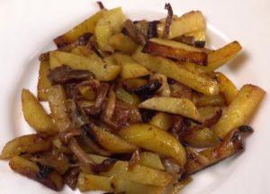 incredibly tasty potatoes with honey mushrooms