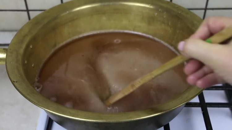 put strawberry juice on fire