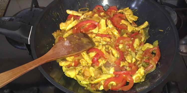 send spices to the pan