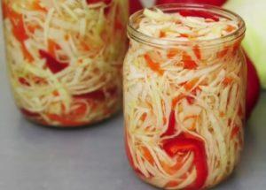 the most delicious pickled cabbage with bell pepper