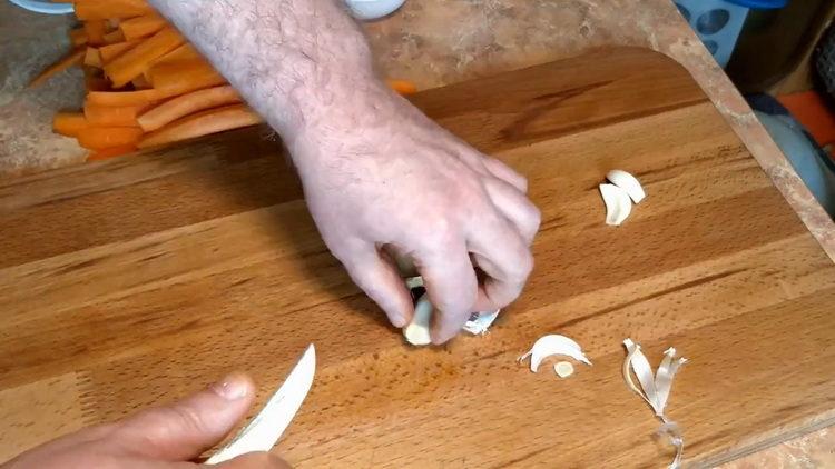 chop the garlic