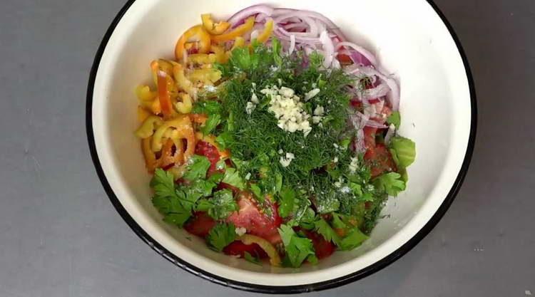 send all the vegetables in a bowl