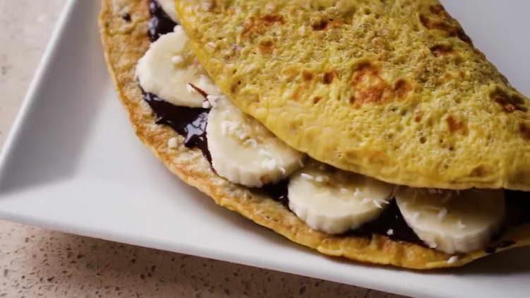 oatmeal pancake with chocolate