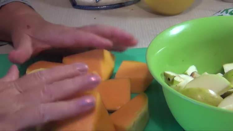 chop apples and pumpkin