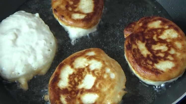 put the pancakes in the pan