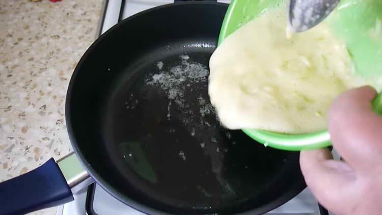 pour the dough into the pan