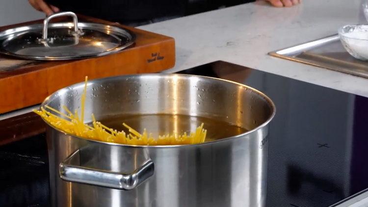 boil the pasta