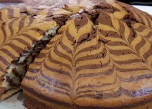 making a simple zebra pie