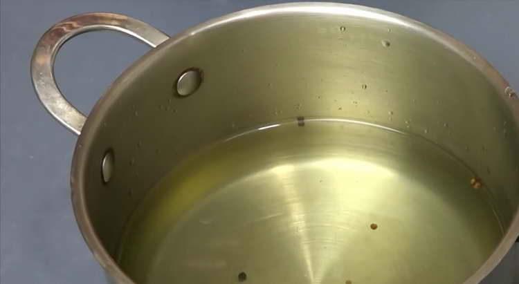 put marinade on fire