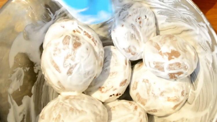 mix gingerbread cookies with icing