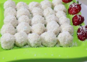make delicious raffaello sweets