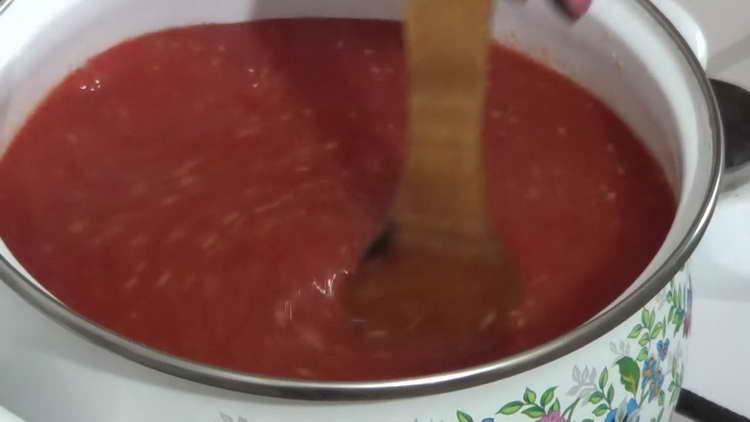 pour the tomato into the pan