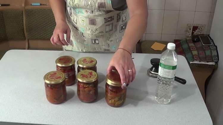 roll cans with canned goods
