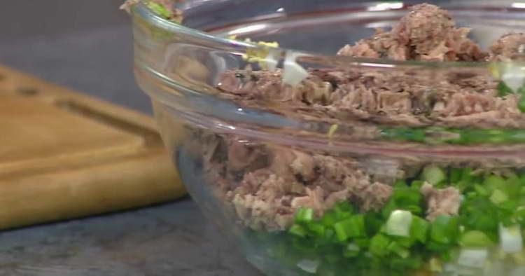 pour out canned fish