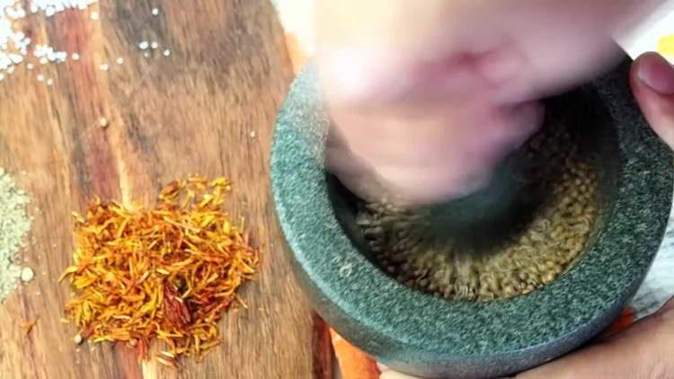 push in a mortar seeds