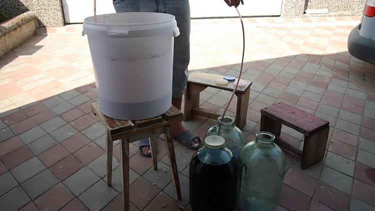 homemade cream in a simple recipe