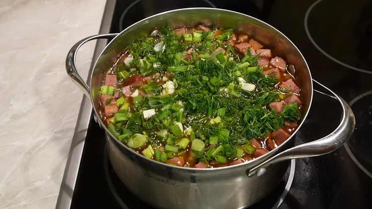 pour greens into a hodgepodge