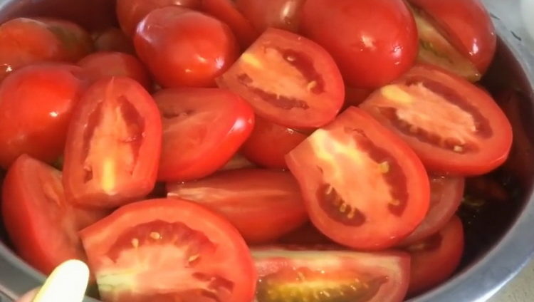 tomato sauce for winter recipes
