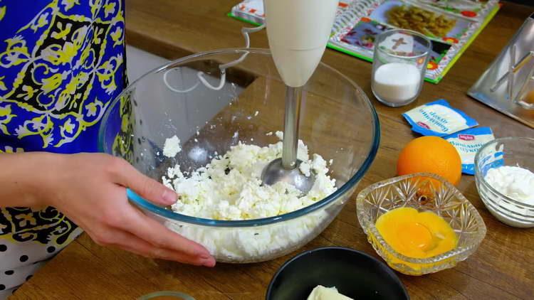 grind cottage cheese in a blender