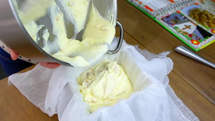 we shift the dough into the form