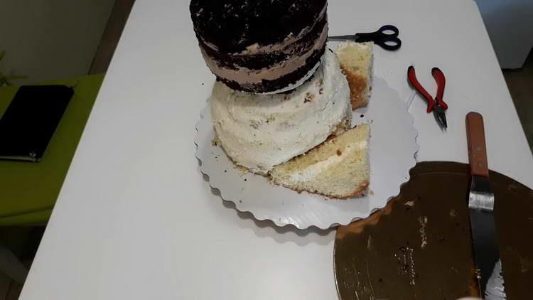 give the cake time to relax