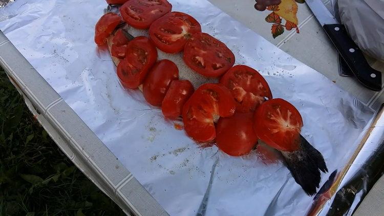 chop tomatoes