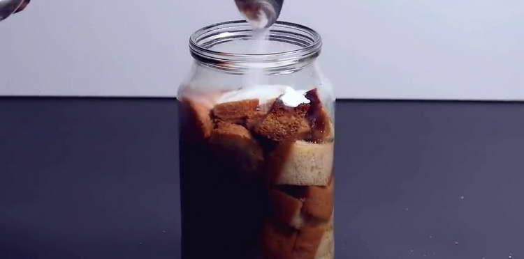 add sugar to bread