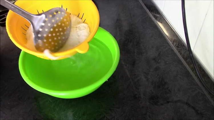 we shift funchose to a colander