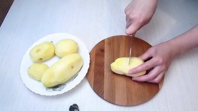 peel and chop potatoes