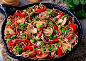delicious buckwheat noodles: a recipe with step by step photos.