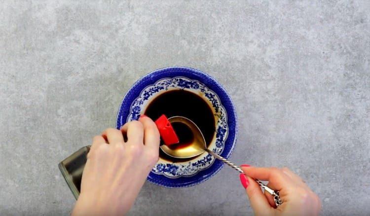 Cooking noodle dressing.