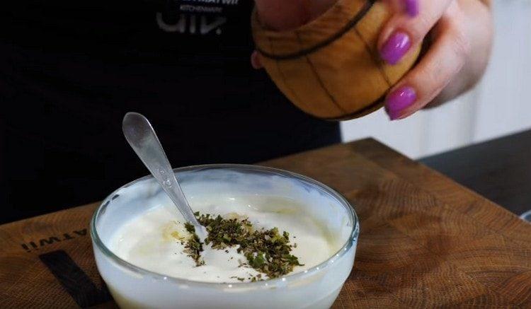 Add salt and spices to the sauce. garlic.