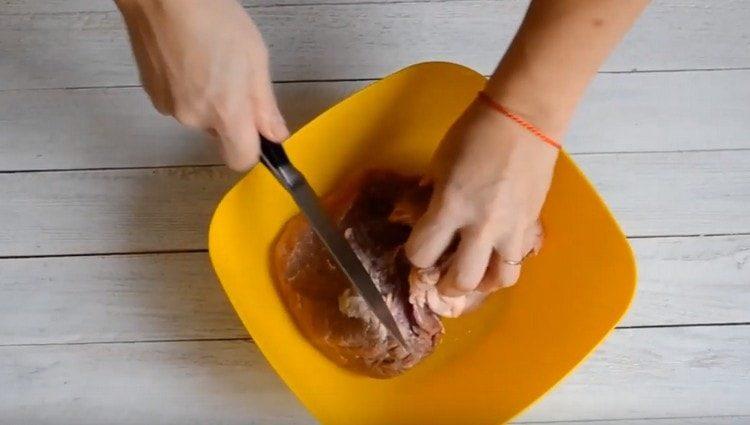 the meat is washed and cleaned from films.