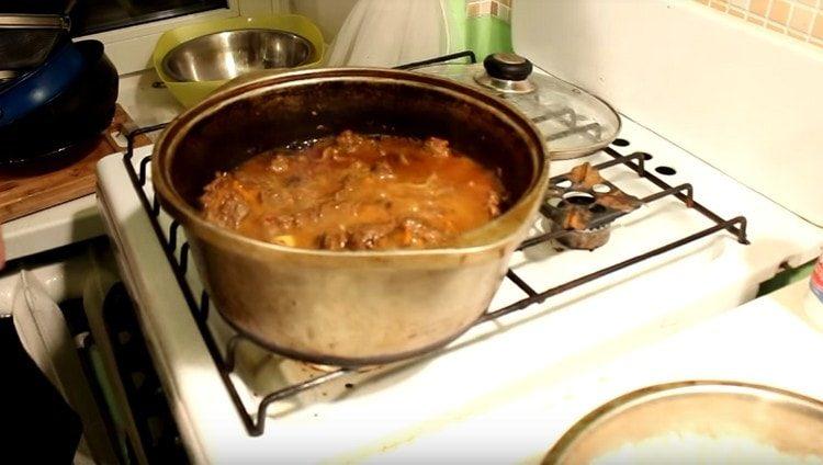 we leave vegetables with meat to stew.