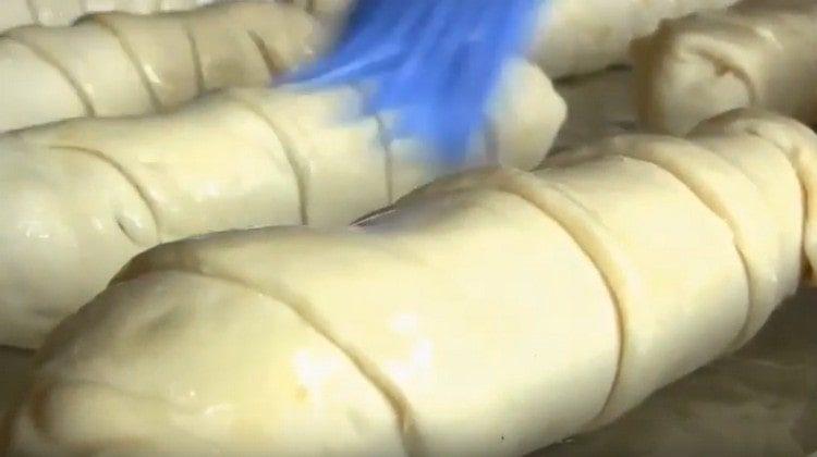 lubricate the workpiece with a mixture of eggs and milk.