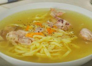 We prepare fragrant chicken soup with homemade noodles according to a step-by-step recipe with a photo.